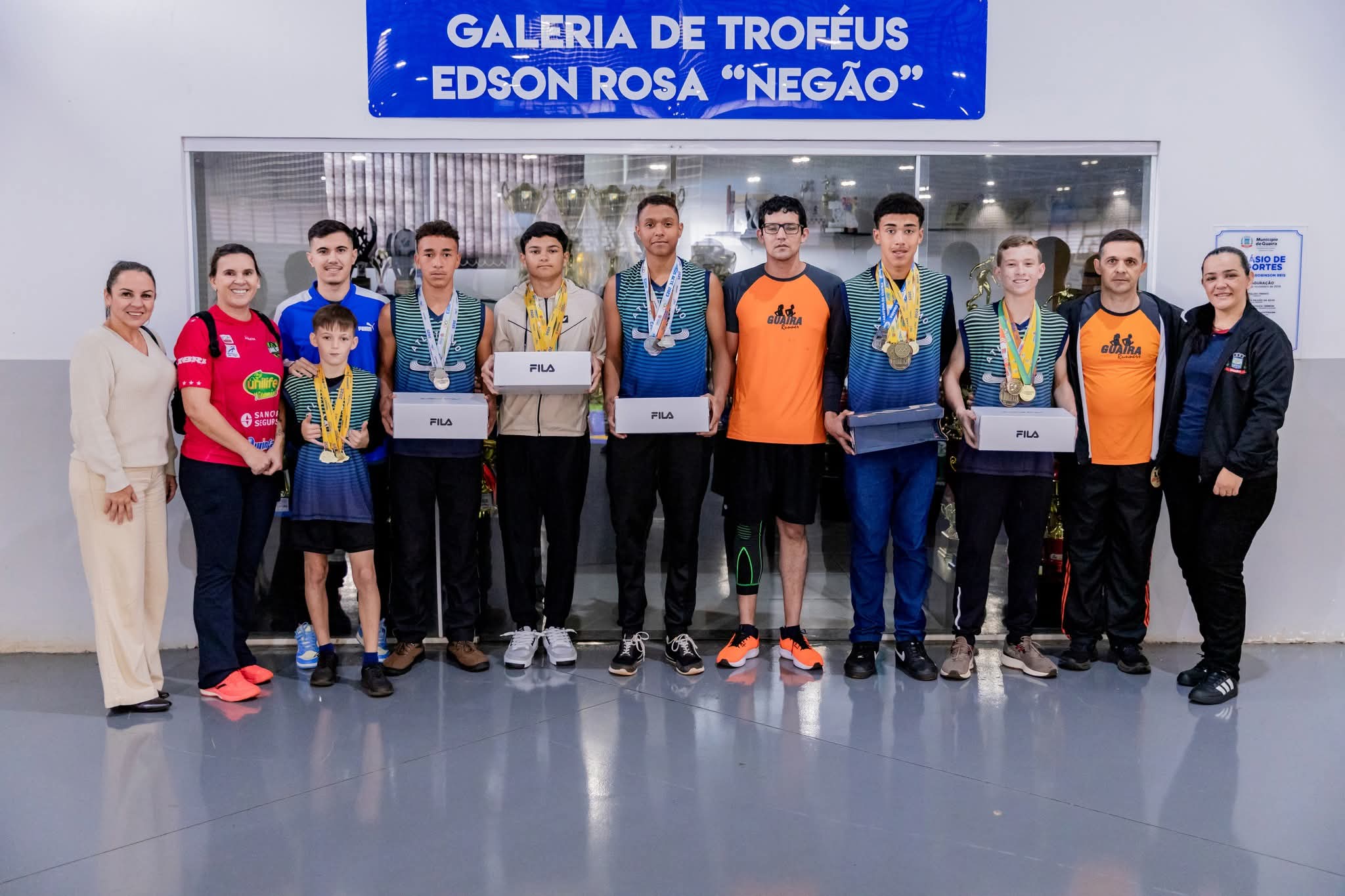 Município de Guaíra celebra parceria com a Guaíra Runners e reconhece talentos locais com doação de tênis de alta performance
