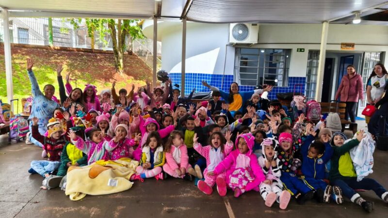 Acolhimento, ludicidade e aprendizado: CMEI Maria de Lourdes celebra a chegada do inverno com o “Dia do Pijama”