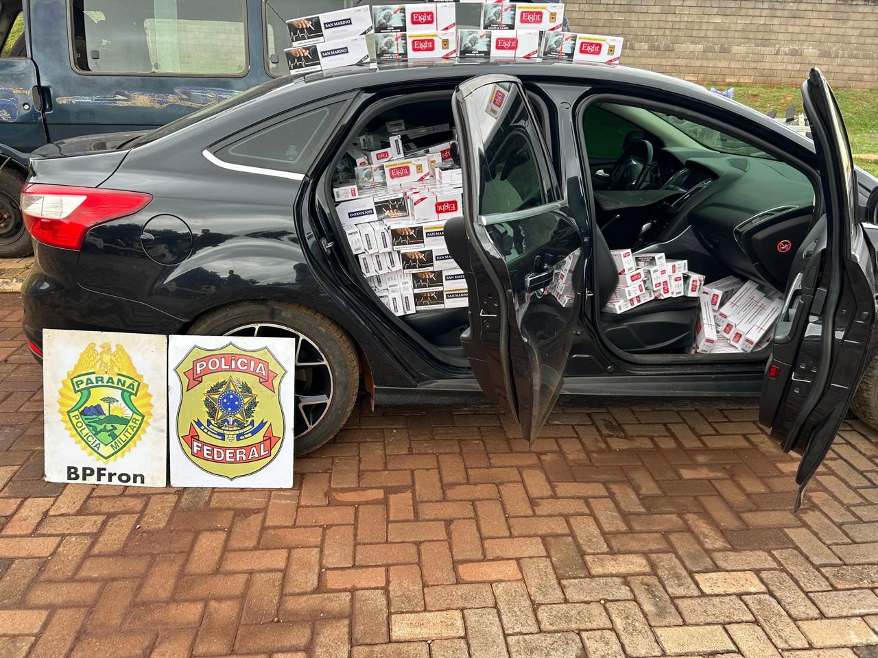 PF e BPFRON apreendem um veículo carregado com cigarro paraguaio