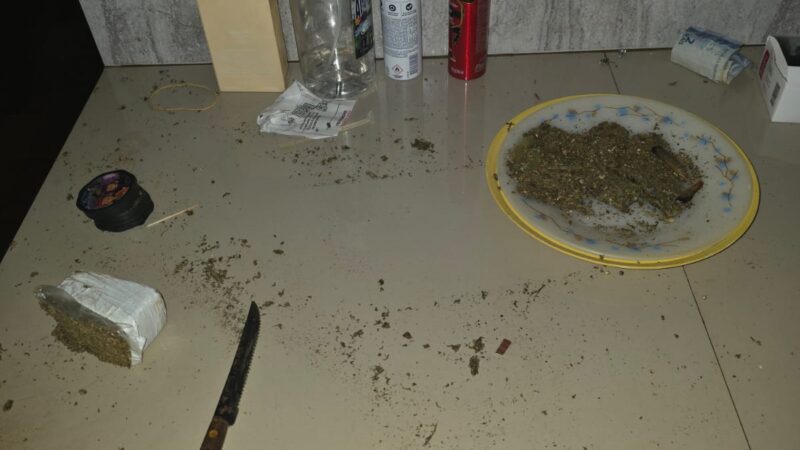 Guaíra  – PF e BPFRON realizam prisão de um homem que entrou em luta corporal com policial durante apreensão de 15kg de maconha