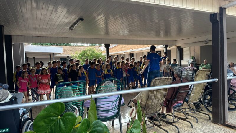 Município de Guaíra realiza passeio ao Asilo São José com alunos do CEACA