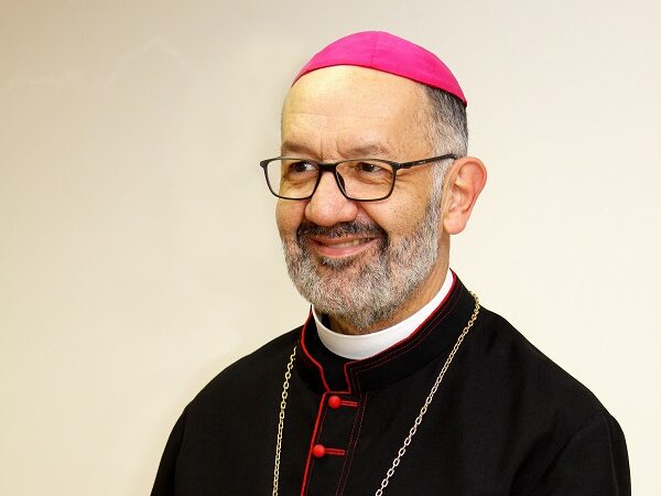 O Espírito Santo consolador nos transforma e desinstala