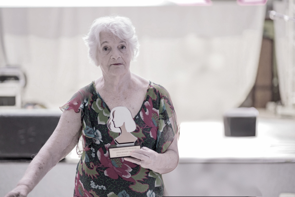 Guaíra se despede da empresária Maria Clarinha