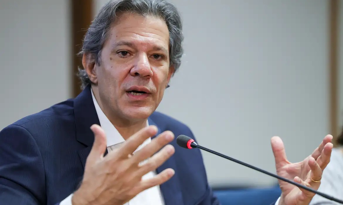 Haddad confirma imposto de renda fixo de 17,5% sobre rendimentos de aplicações