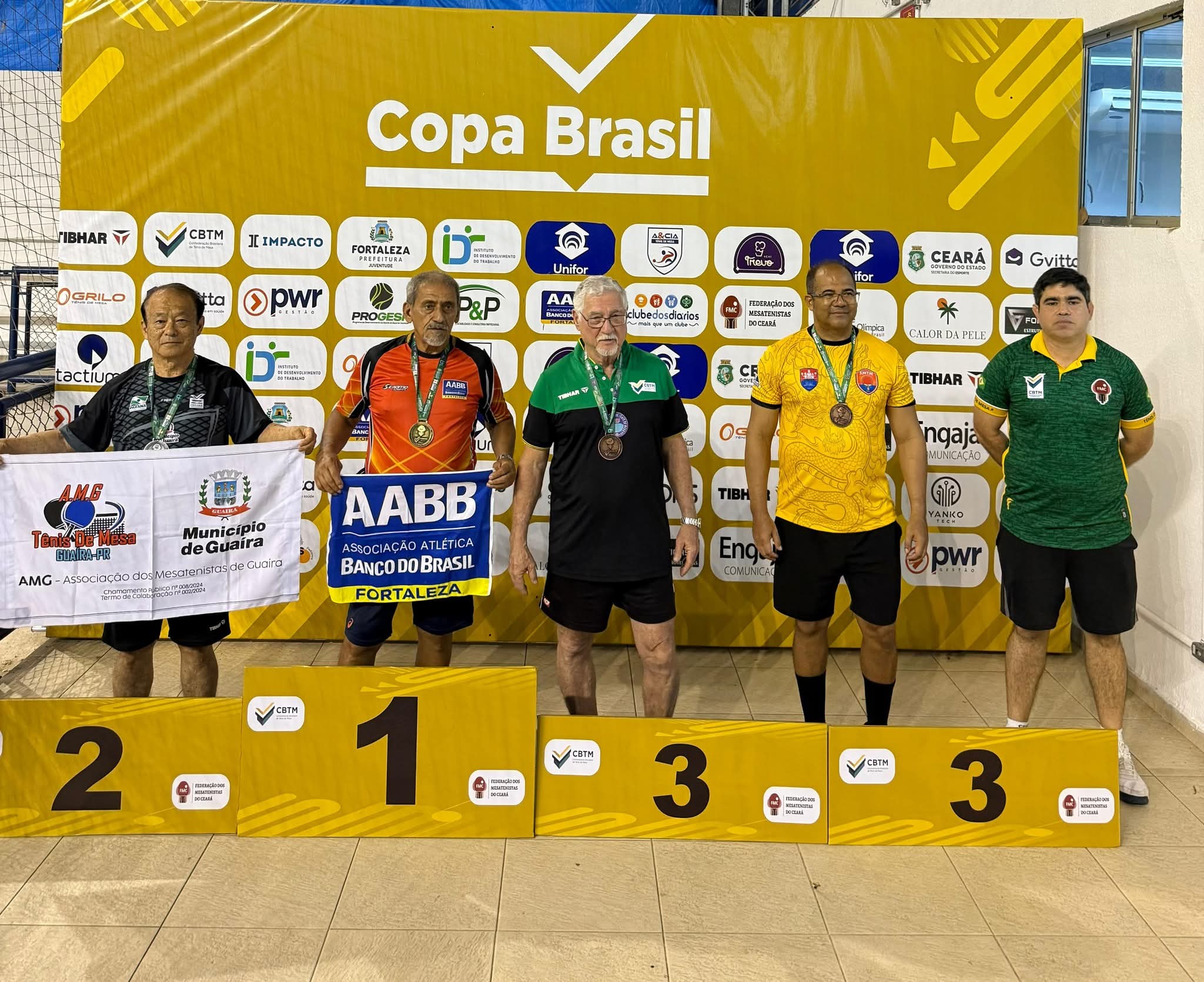 Atletas de Guaíra conquistam medalhas em competições nacionais de Tênis de Mesa