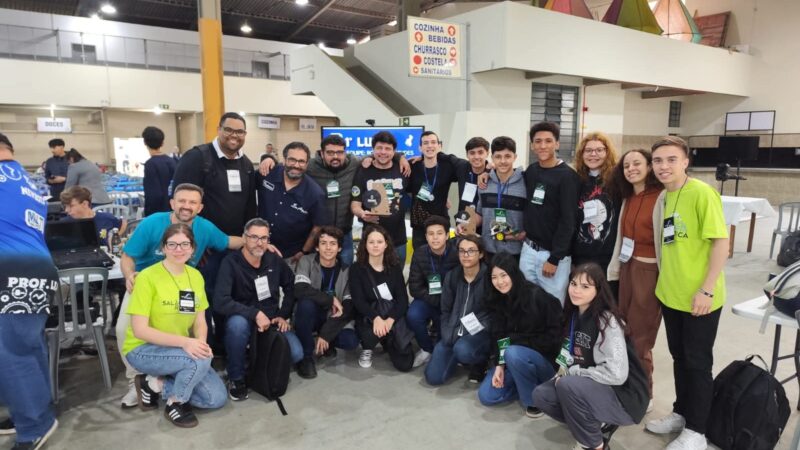 Guaíra conquista resultados expressivos no Campeonato Paranaense de Robótica em Curitiba
