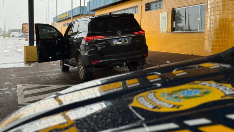 PRF recupera em Guaíra caminhonete de luxo furtada no Rio Grande do Sul